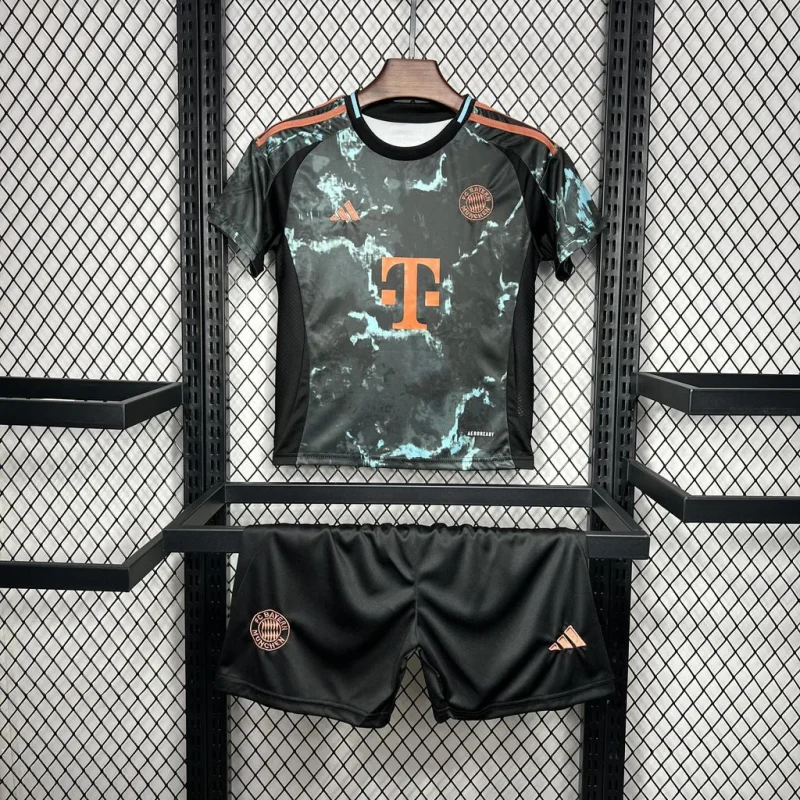 Kit Enfant Bayern Munich 2024/2025